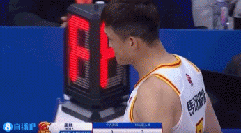 啥也没干被驱逐！周鹏：为季后赛努力 今天又创造了个第一次?